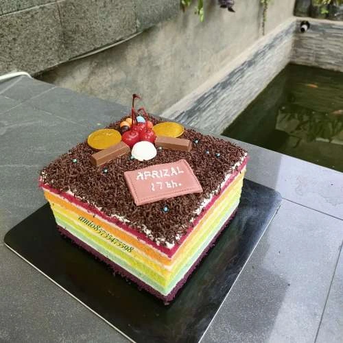 Kue Ulang Tahun Rainbow Cake