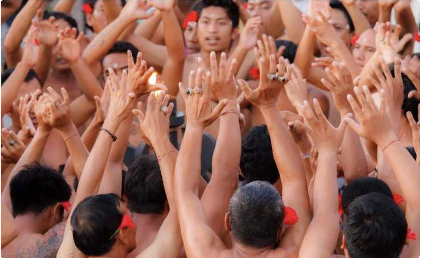 Tari Kecak (Bali)