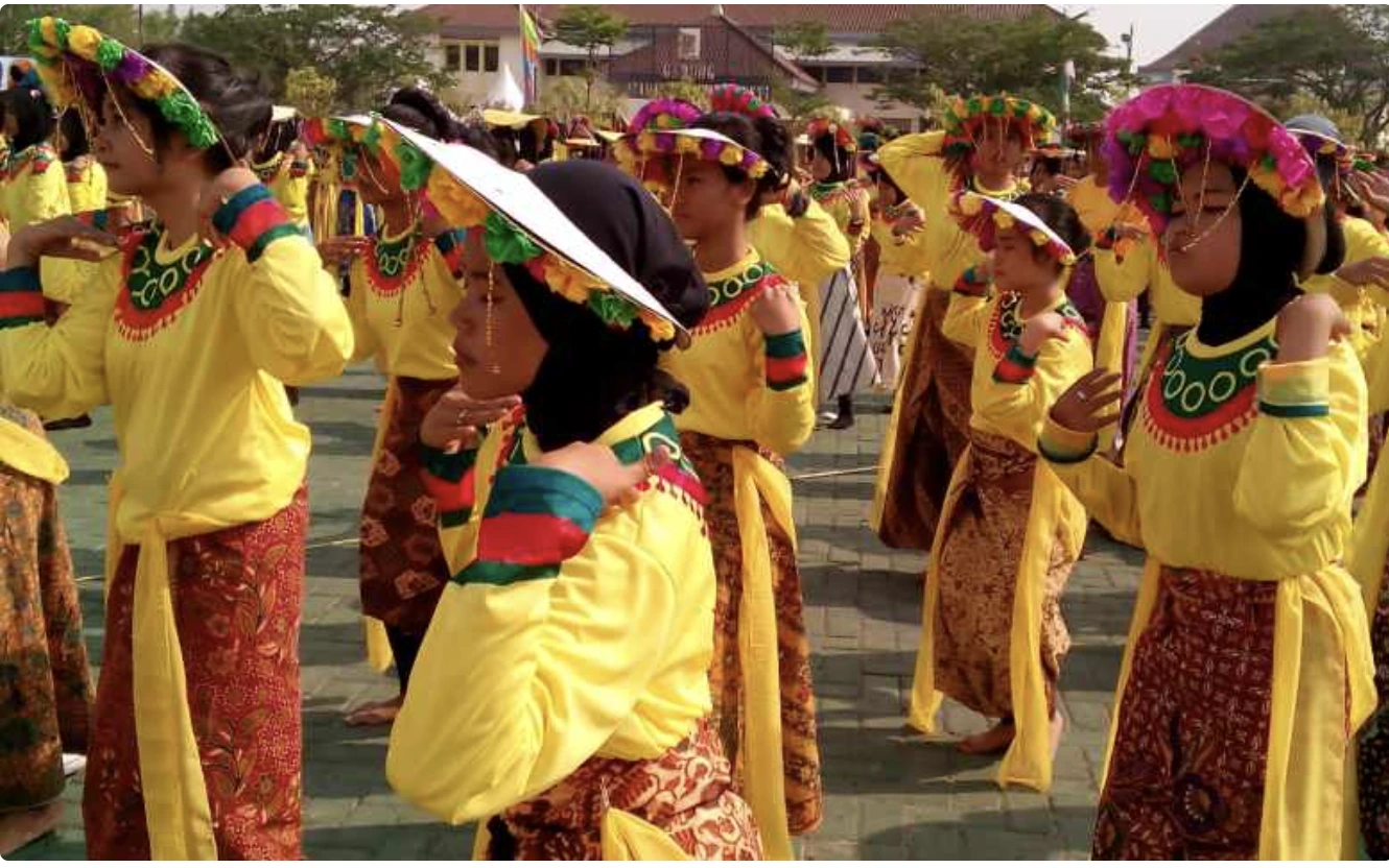 Tari Ronggeng Blatek (Betawi)